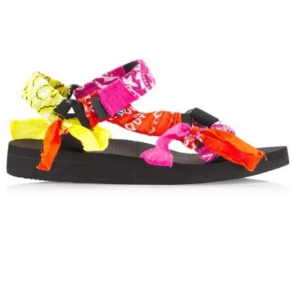 NEW Arizona Love Trekky Paisley Print Bandana Colorful Pink Orange Sandals Sz 36 - Picture 2 of 4